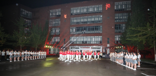 亮燈 南昌.jpg 亮燈 南昌.jpg